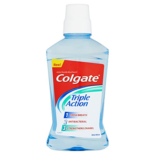 Colgate Triple Action Mouthwash 500ml, Helps to Fight Bad Breath, Effectively Reduces Bacteria, Fluoride Mouthwash, Strengthens Enamel, Fresher Smiles Between Brushings, Clinically Tested by Dentists